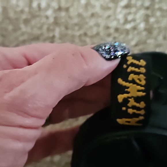 Dr. Martens Blaire Vegan Leather Sandals 🖤 - Picture 4 of 6